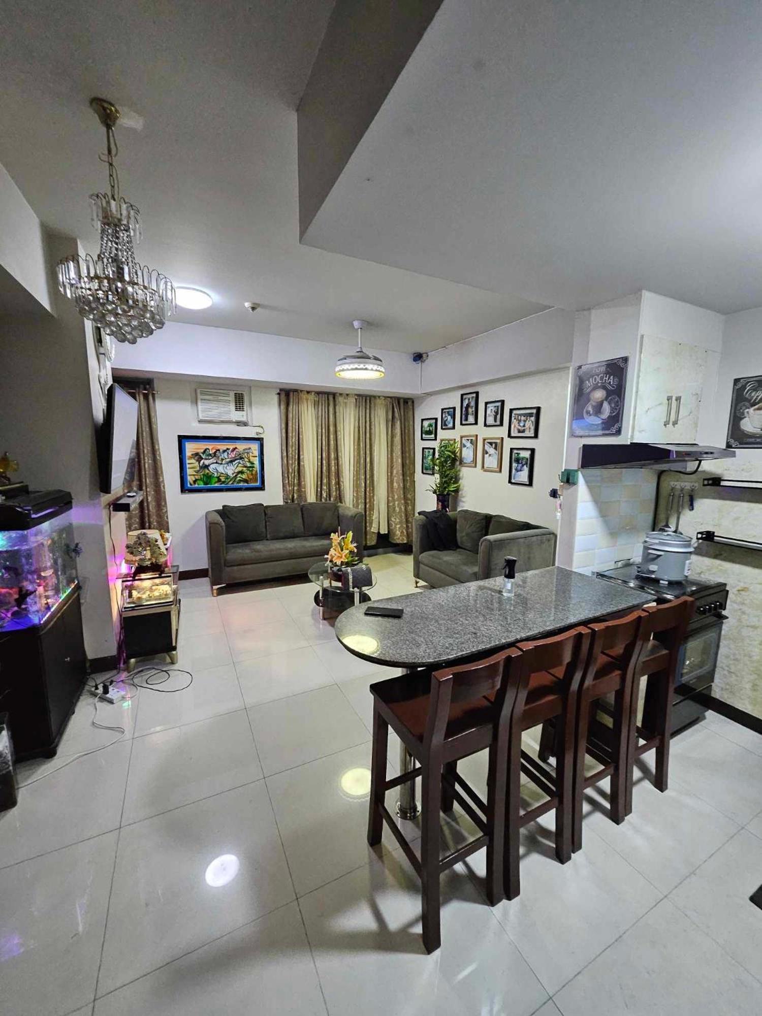 Cubao Manhattan Heights Unit 5A Tower C Quezon City Exterior photo