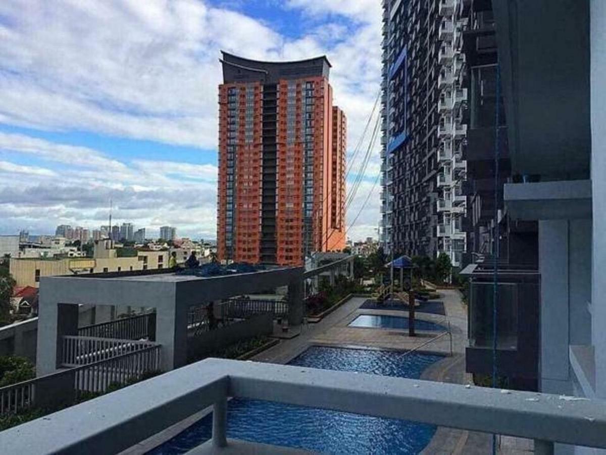 Cubao Manhattan Heights Unit 5A Tower C Quezon City Exterior photo