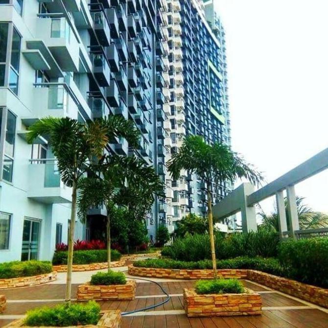 Cubao Manhattan Heights Unit 5A Tower C Quezon City Exterior photo