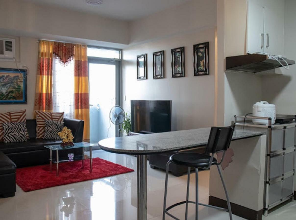 Cubao Manhattan Heights Unit 5A Tower C Quezon City Exterior photo