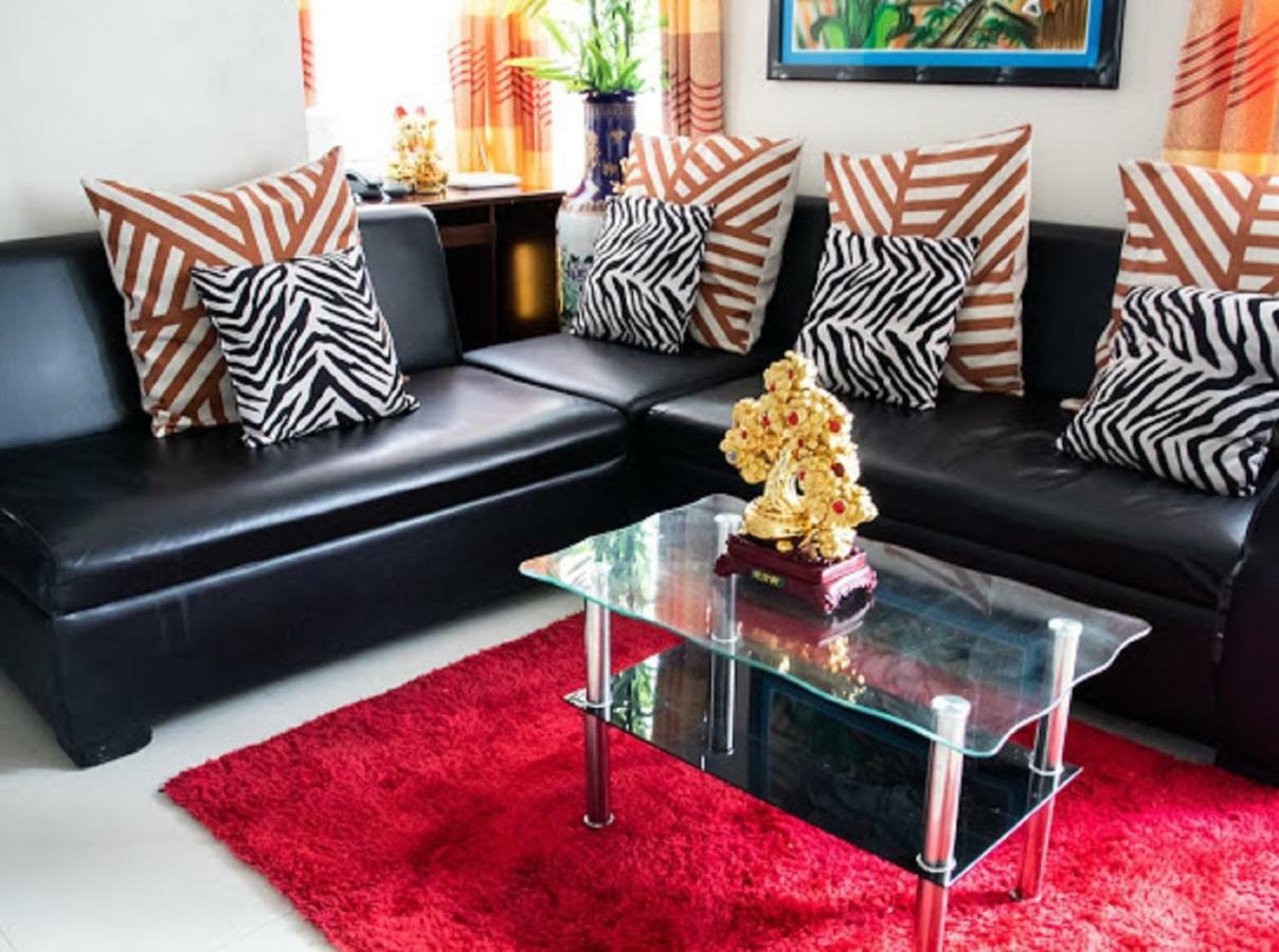 Cubao Manhattan Heights Unit 5A Tower C Quezon City Exterior photo