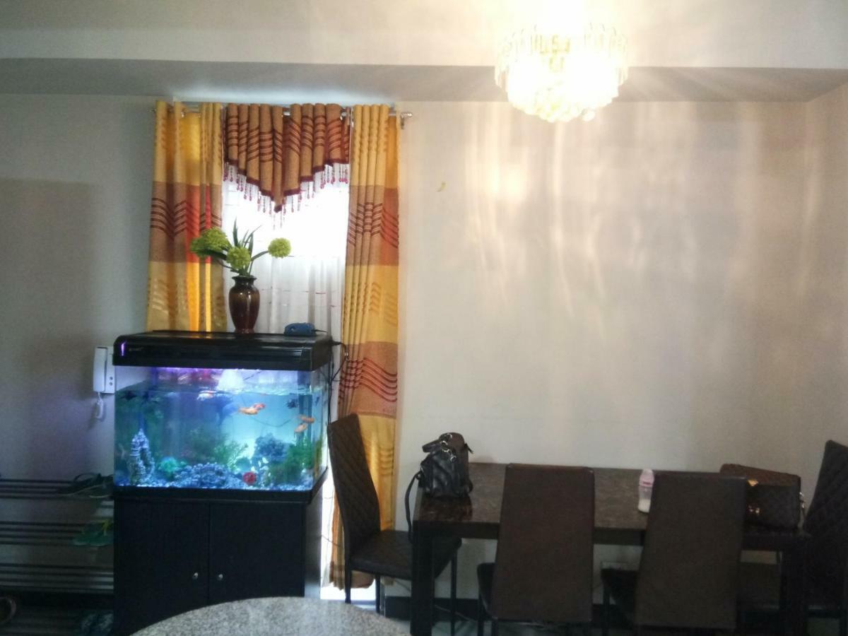 Cubao Manhattan Heights Unit 5A Tower C Quezon City Exterior photo