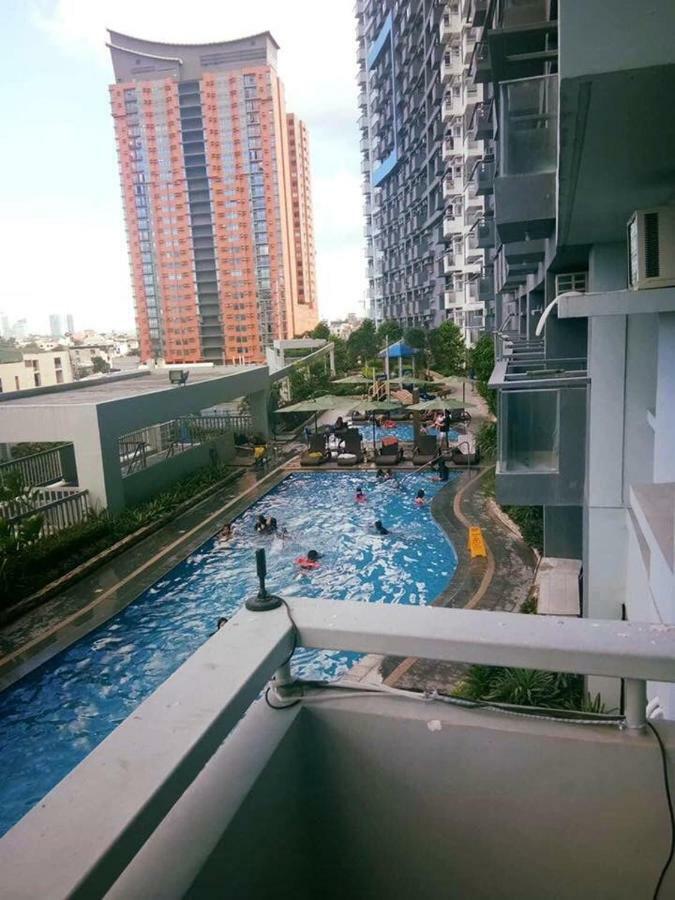 Cubao Manhattan Heights Unit 5A Tower C Quezon City Exterior photo